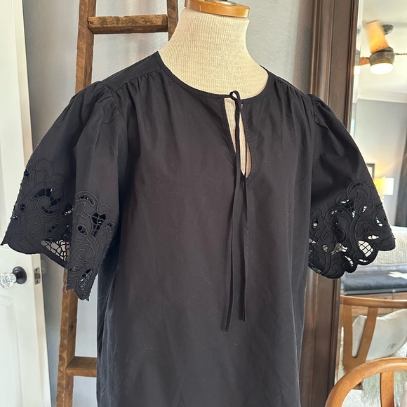 Anne Klein, black puff sleeve tie front top, size XL - Picture 3 of 9